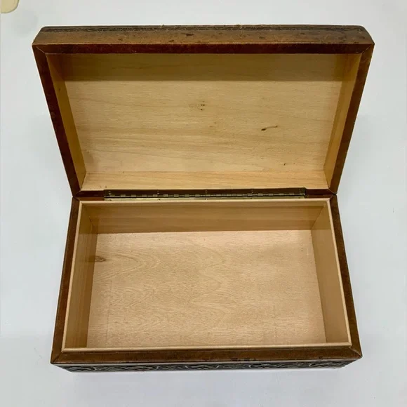 Mid Century Vintage Lion Crest Embosssed Embellished Leather Wood Jewelry Box